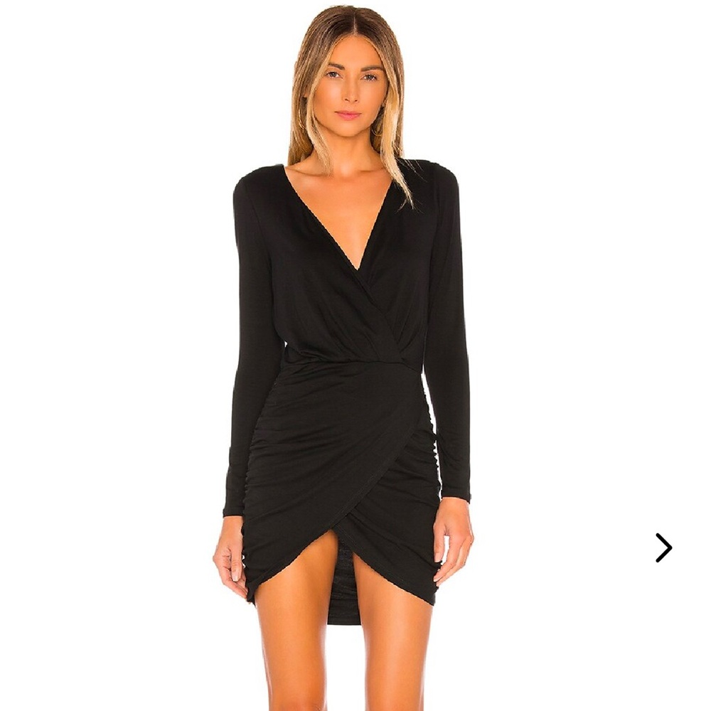 Lovers + Friends | Taryn Mini Dress Size XS
Worn once, excellent condition!